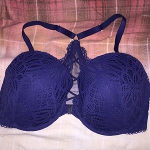 Navy blue Victoria’s secret bra